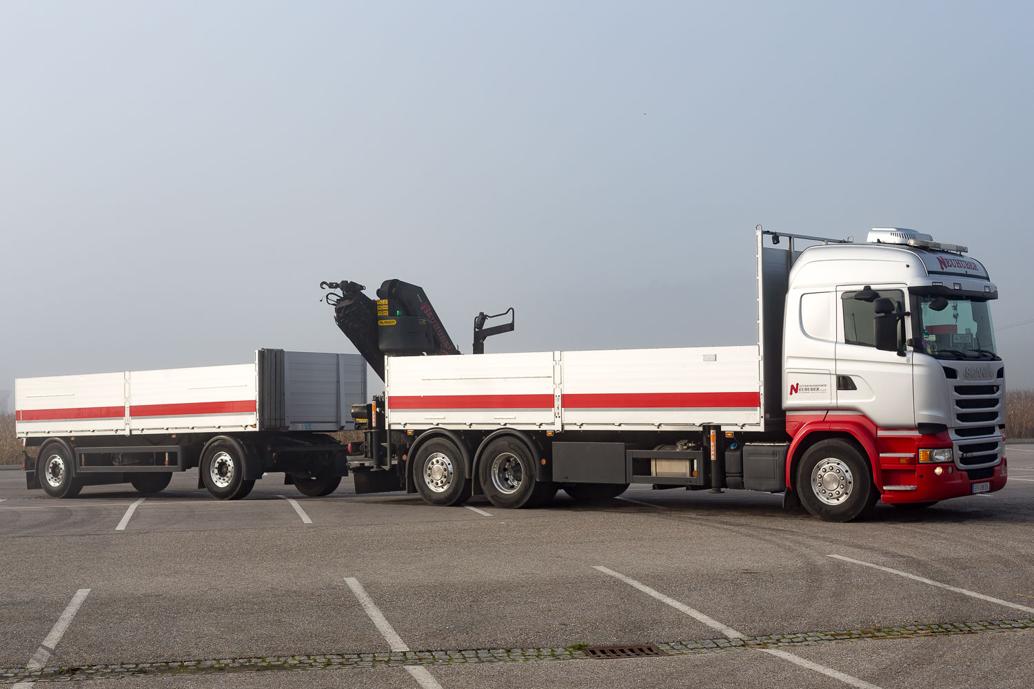 Autotransporter LKW mit Abschussrampe, Einziehbar, Faltbar, Ausfahrbar